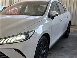 بی وای دی Qin Plus